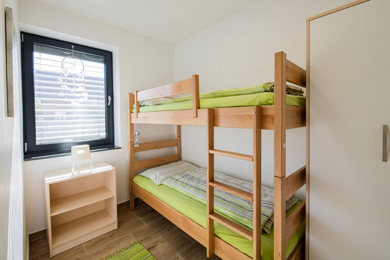 Apartmaji Banonia " Poletni Vetrc " Banovci Εξωτερικό φωτογραφία