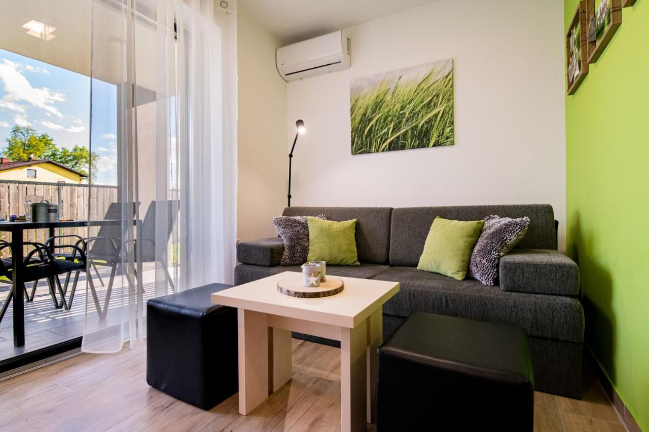 Apartmaji Banonia " Poletni Vetrc " Banovci Εξωτερικό φωτογραφία